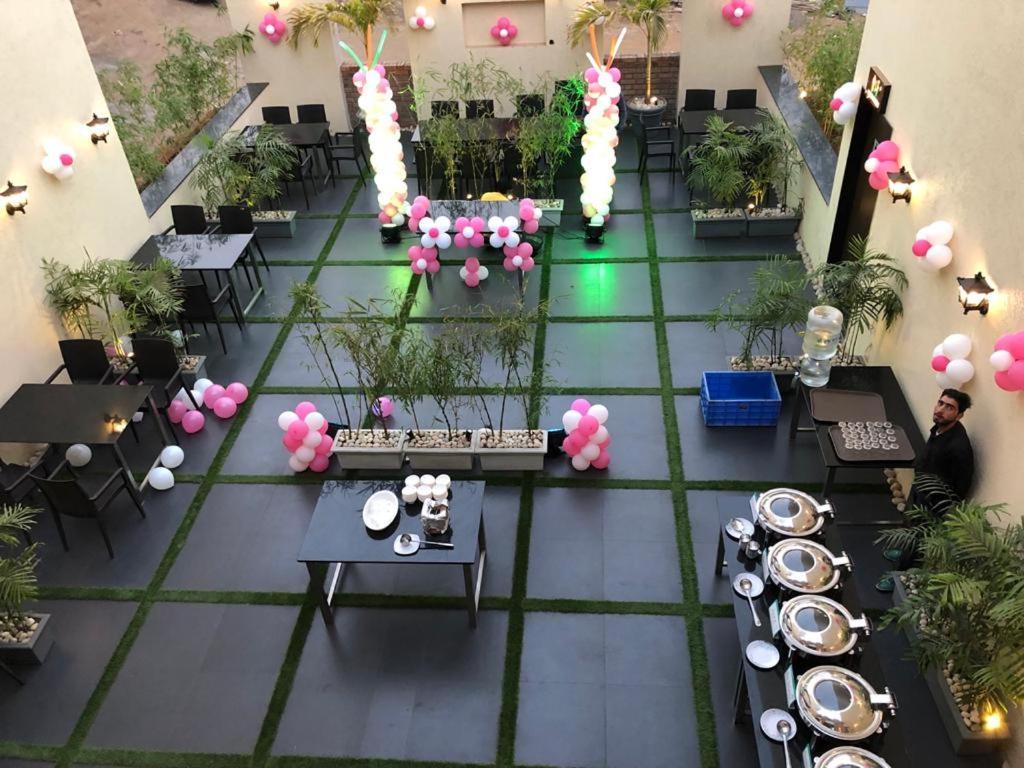 Hotel Shlok Kolhapur Ngoại thất bức ảnh
