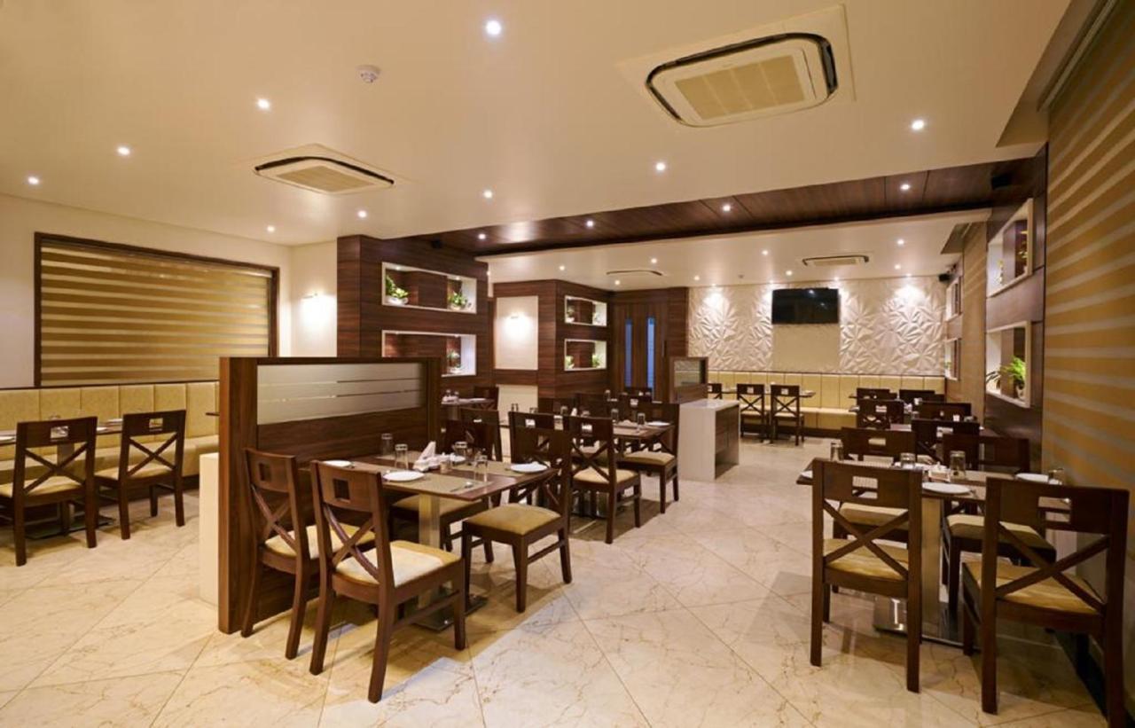 Hotel Shlok Kolhapur Ngoại thất bức ảnh