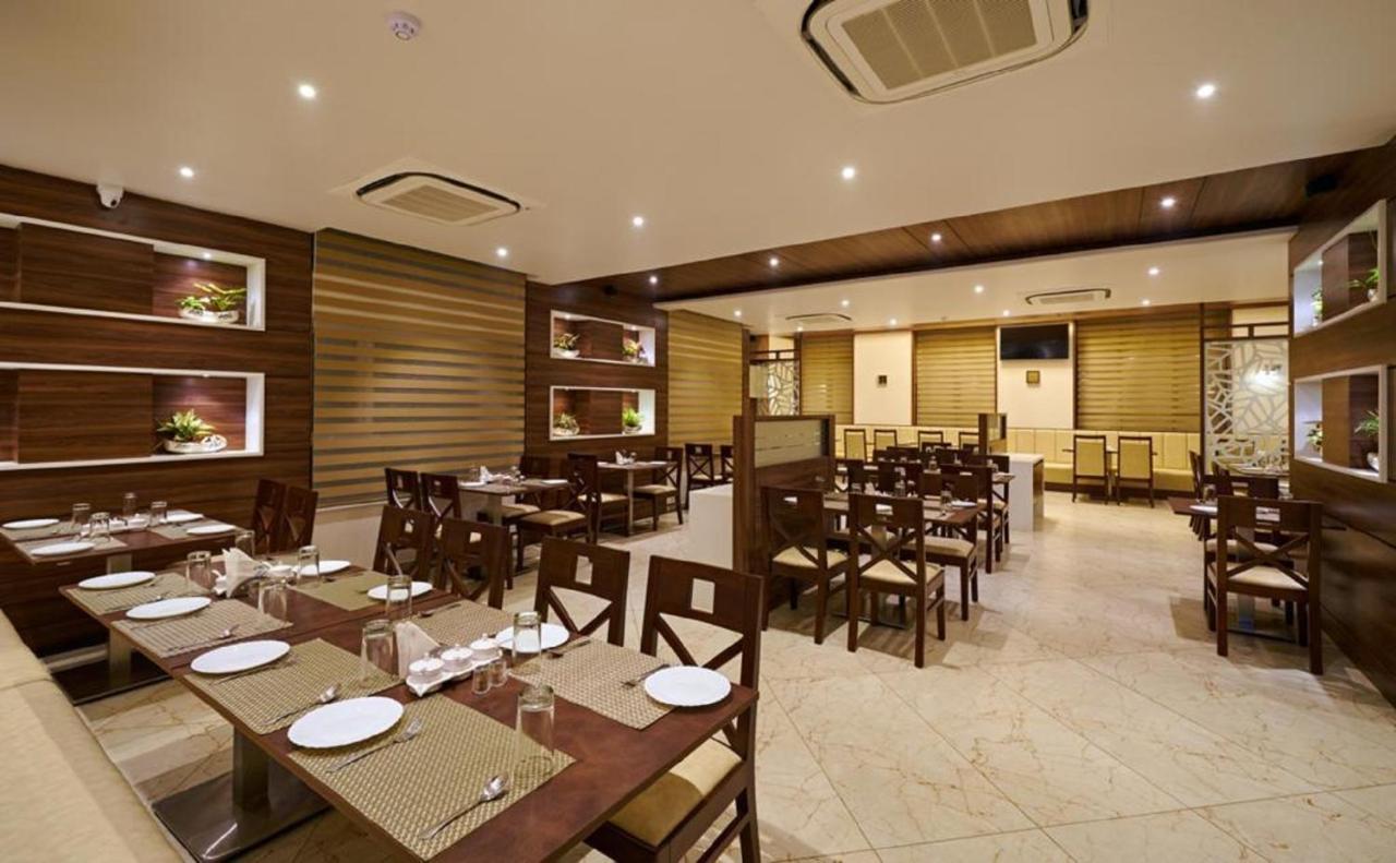 Hotel Shlok Kolhapur Ngoại thất bức ảnh