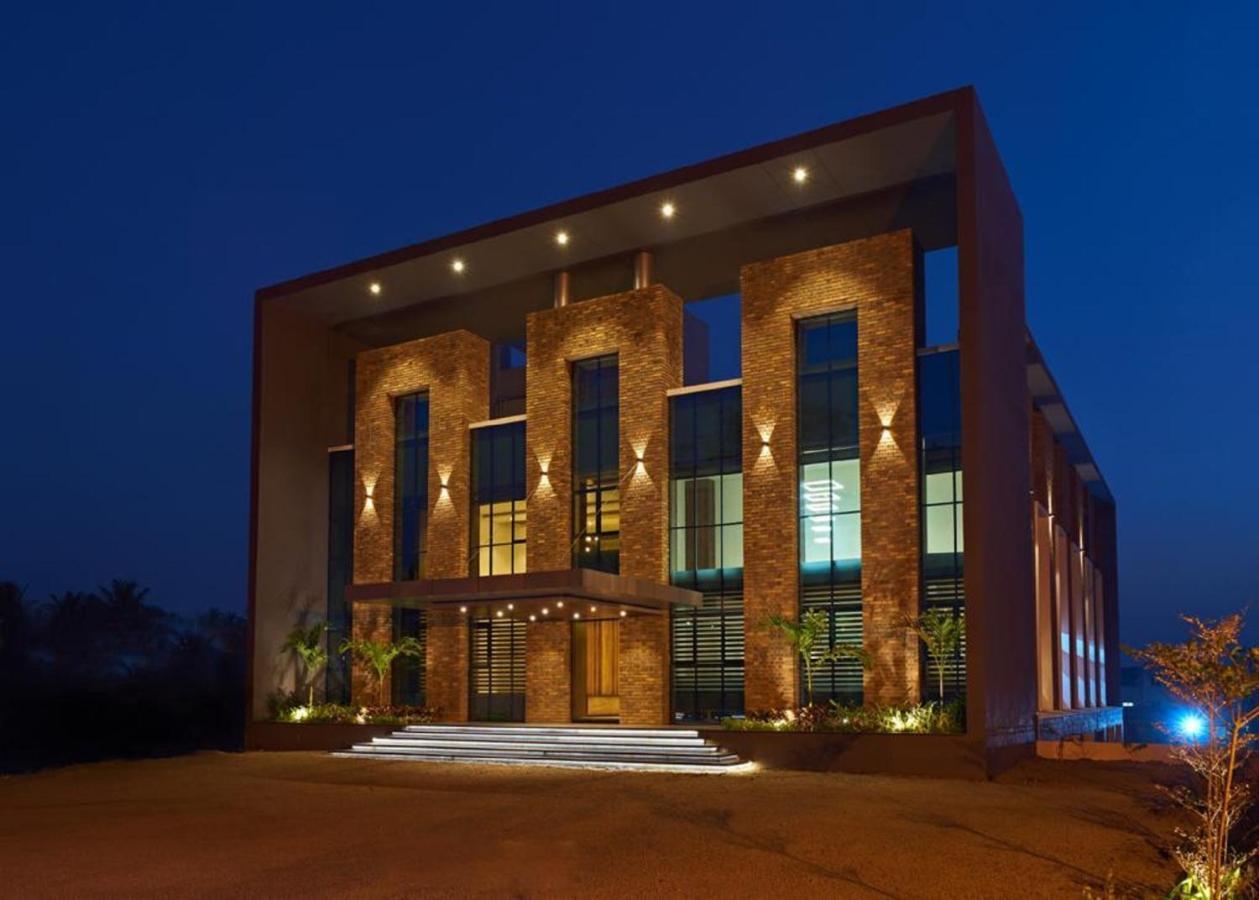 Hotel Shlok Kolhapur Ngoại thất bức ảnh